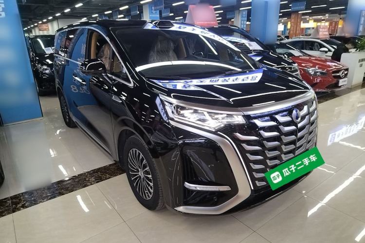 Used Denza D9 2025 DM-i Intelligent Drive 1020 Four-Wheel Drive Flagship Model