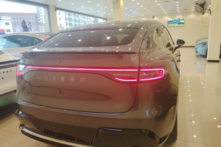 Used Hima Luxeed R7 2026 Model Pure Electric Max+
