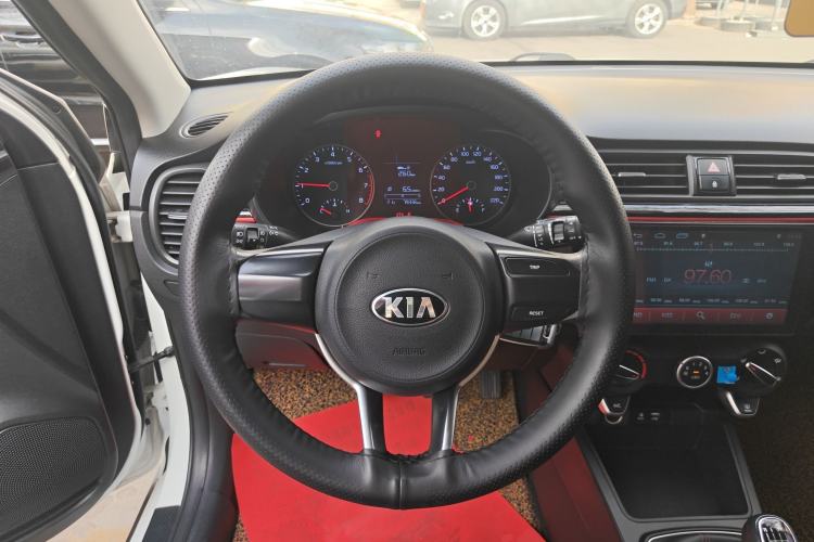 Used Kia KX Cross 2017 1.4L MT GLS Steering Wheel