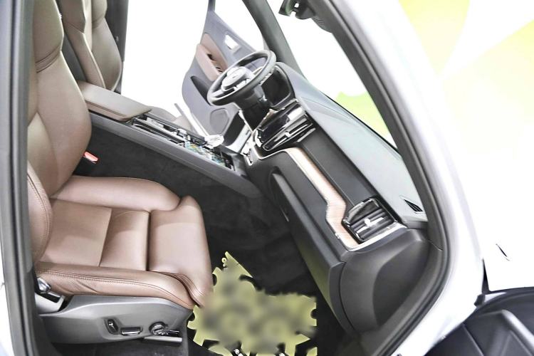 Used Volvo XC60 2025 B5 Four-Wheel Drive Smart & Advanced Luxury Edition Interior 3