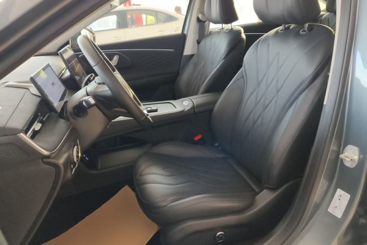 Used Chery Fengyun A8L 2025 1.5 TGDI 145 km Luxury Version