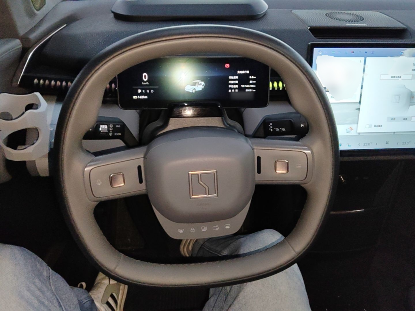 Zeekr X 2023 Rear-Drive YOU Edition 4 Seats — снимка 13