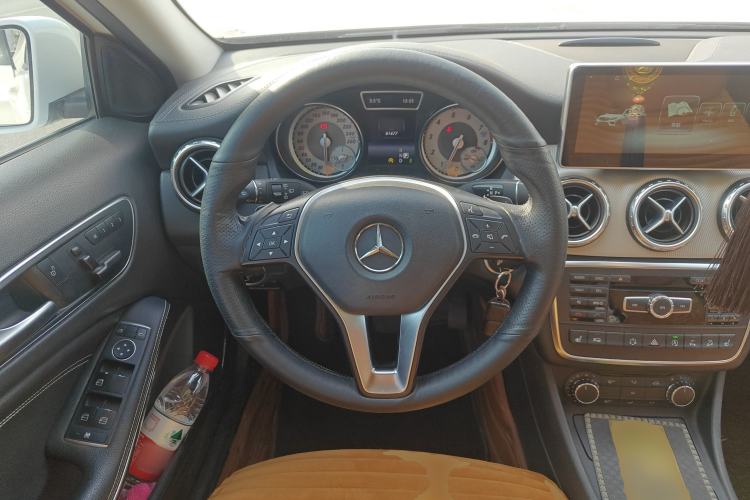 Used Mercedes-Benz GLA 2015 GLA 220 4MATIC Fashion Model