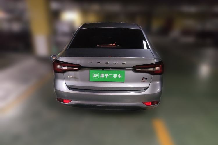 Used Roewe i5 2019 GL 20T Automatic 4G Connected & Ultra-Cool Play Edition