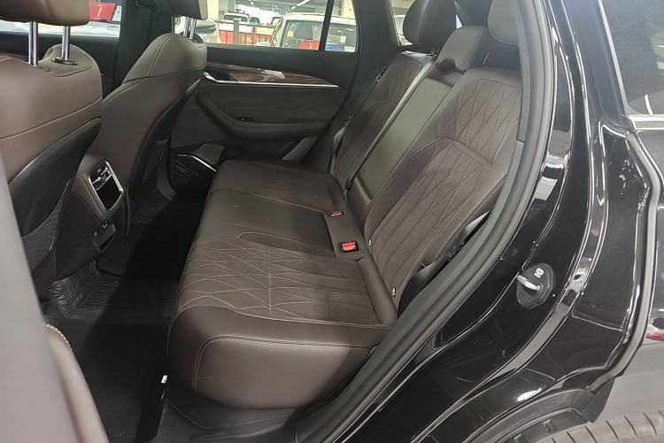 Used Geely Auto Monjaro L 2026 Model Oriental Yao 2.0TD Automatic Xiaohan Edition Left Rear Seat