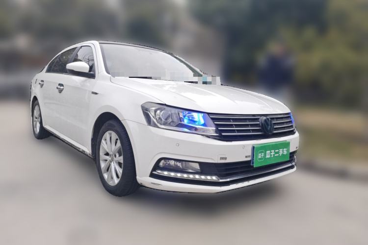 Used Volkswagen Lavida 2017 1.6L Manual Comfort Edition
