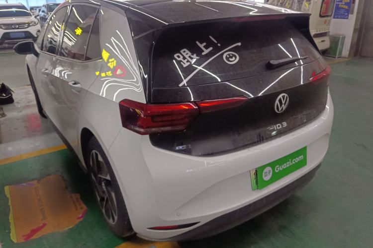 Used Volkswagen ID.3 2025 Smart Version Pure & Intelligent Enjoyment Edition Exterior 2