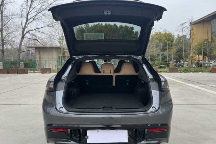 Used Hima Luxeed R7 2024 All-Electric 736 km Ultra