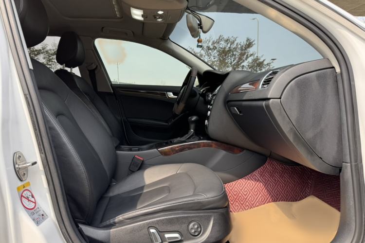 Used Audi A4L 2016 35 TFSI Collection Edition S line Comfort Model Right Front Seat