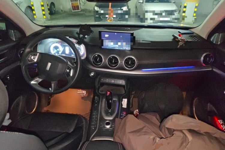 Used Wey VV6 2018 2.0T Two-Wheel-Drive Ultra-Luxury Version China V Standard
