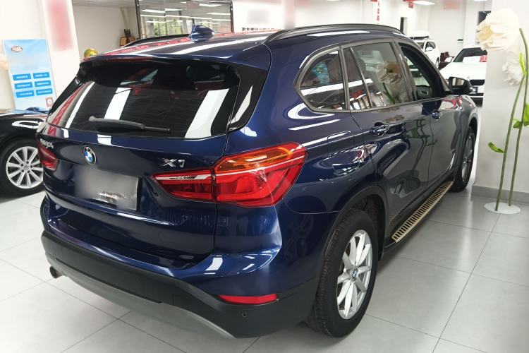 Used BMW X1 2018 sDrive18Li Fashion Model Rear Right 45 Deg