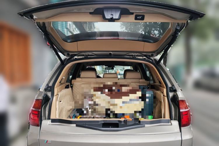 Used BMW X5 2011 xDrive35i Luxury Model
