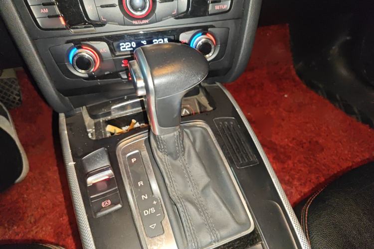 Used Audi A4L 2015 35 TFSI Automatic Standard Model Gear Lever