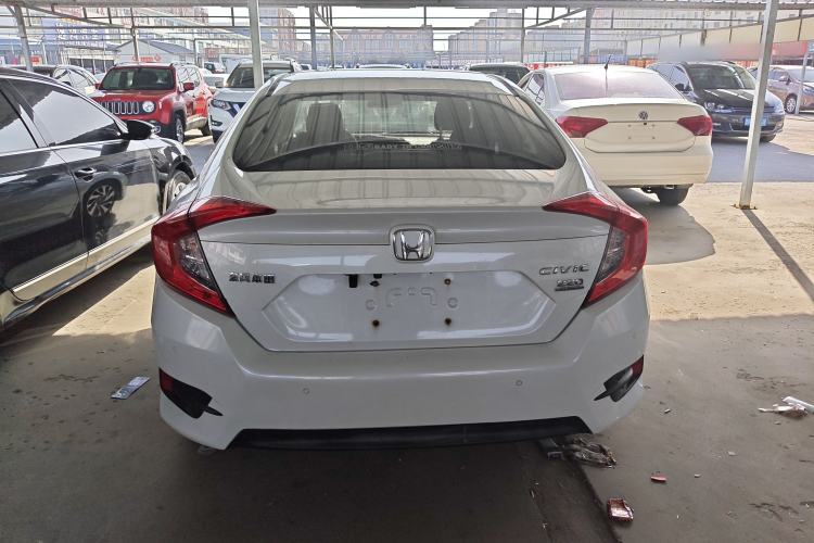 Used Honda Civic 2016 220TURBO CVT Luxury Edition
