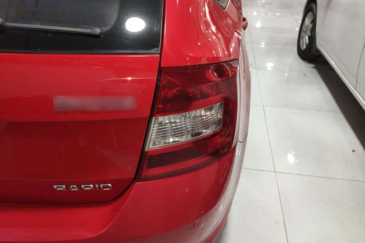 Used Skoda Rapid Spaceback 2014 1.6L Automatic Enjoyment Edition