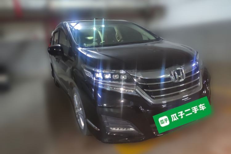 Used Honda Elysion 2016 2.4L Luxury Edition Front Right 45 Deg