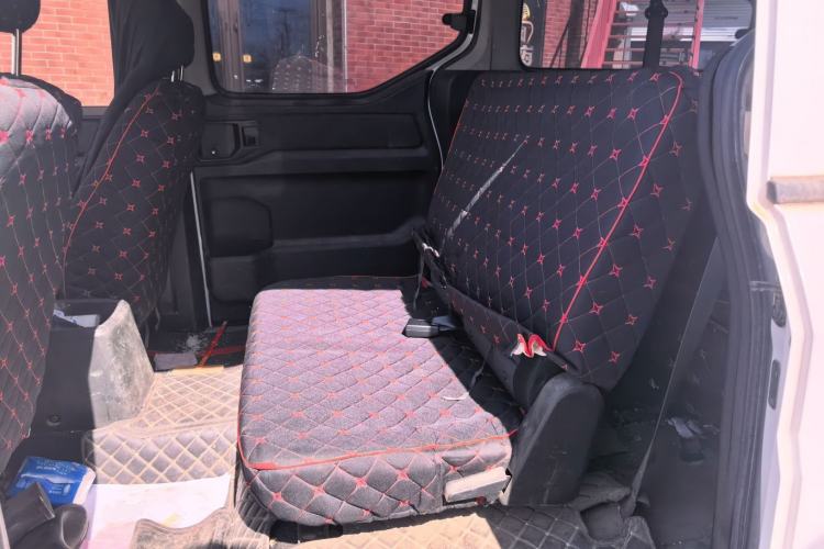 Used Wuling Zhengcheng 2021 1.5T Manual Comfort Version Left Rear Seat