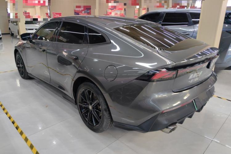 Used CHANGAN UNI-V iDD 2023 ZhiDian iDD 1.5T 113km Smart & Fun Version
