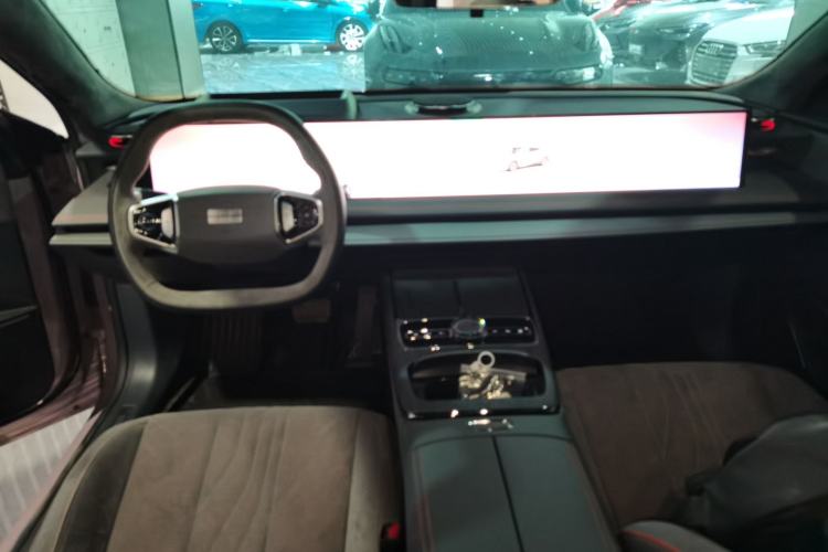 Used Geely Galaxy E8 2024 665 km Range Rear-Drive Starship Intelligent Driving Version
