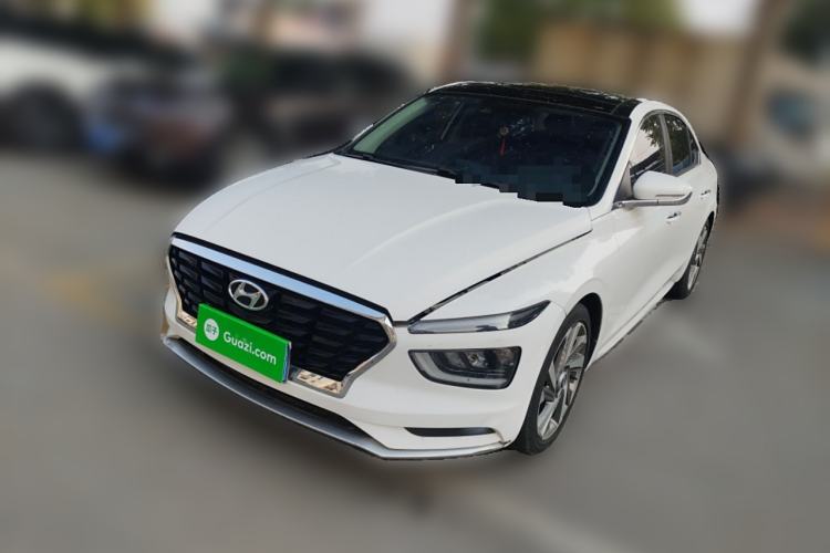 Used Hyundai Mistra 2021 1.8L CVT LUX Premium Edition