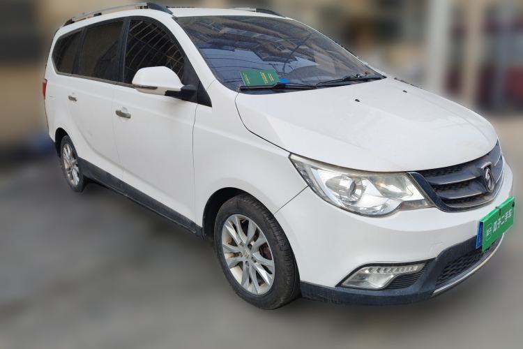 Used Baojun 730 2014 1.5L manual Comfort ESP version 7 seats