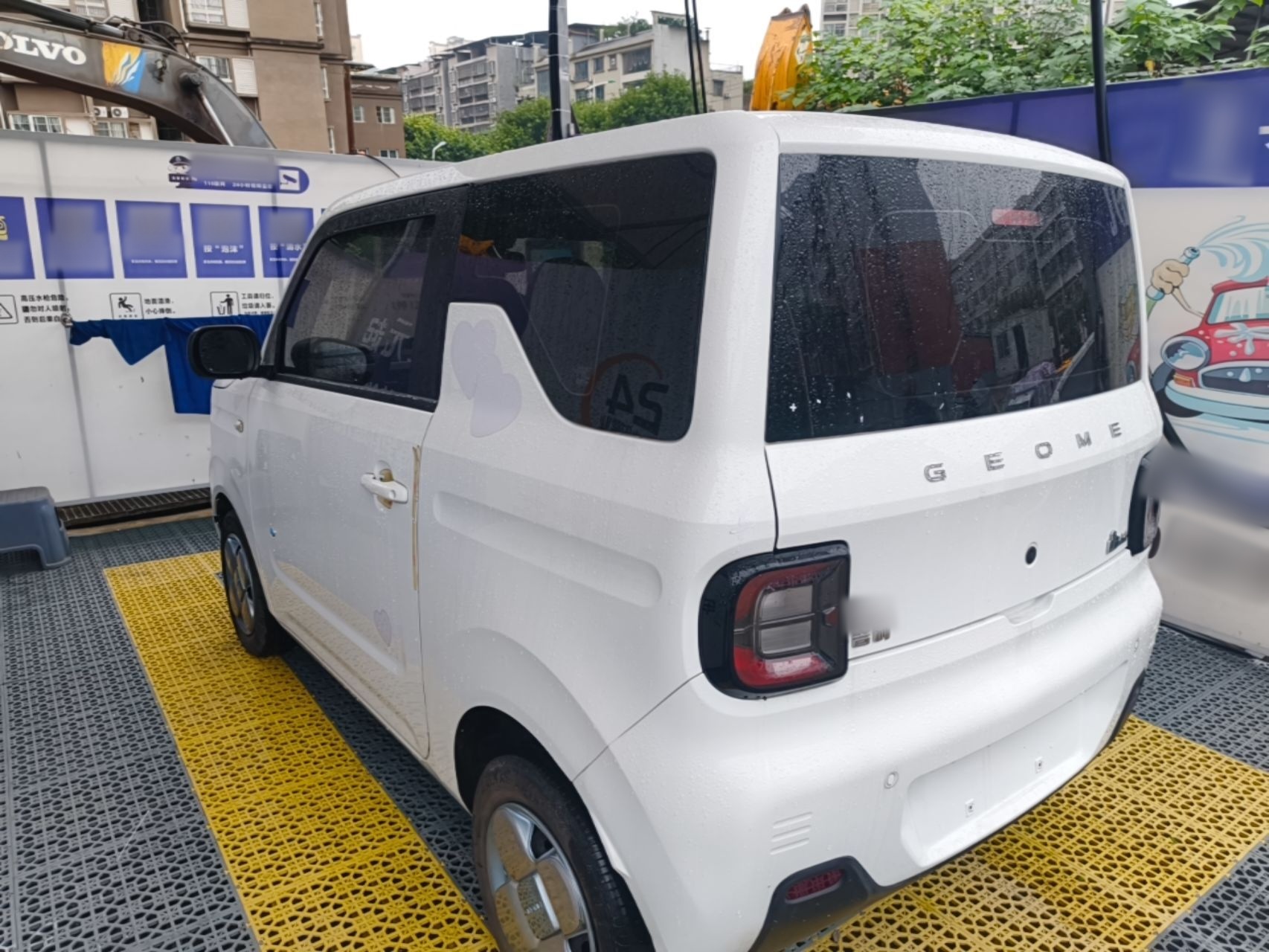 Geely Galaxy Panda 2023 Panda Mini 200km Little Yellow Duck Limited Edition — Happy as Can Be — снимка 4