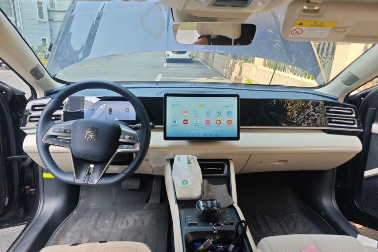 Used BYD Qin L 2024 DM-i 80KM Beyond Model
