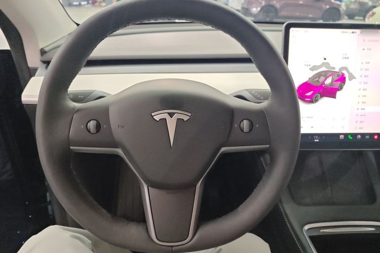 Used Tesla Model Y 2021 Long-Range All-Wheel-Drive Version