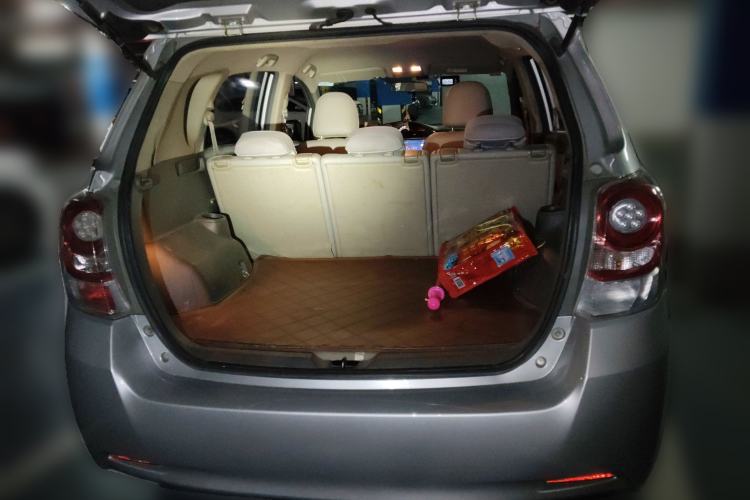 Used Toyota Verso 2014 Starlight 180E CVT Elite Edition
