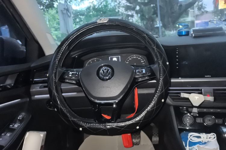 Used Volkswagen Bora 2019 1.5L Automatic Elite Version Steering Wheel