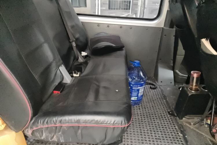 Used JMC Transit 2017 2.8T Commercial Version Short Wheelbase Mid-Roof 6/7/8-Seater JX493