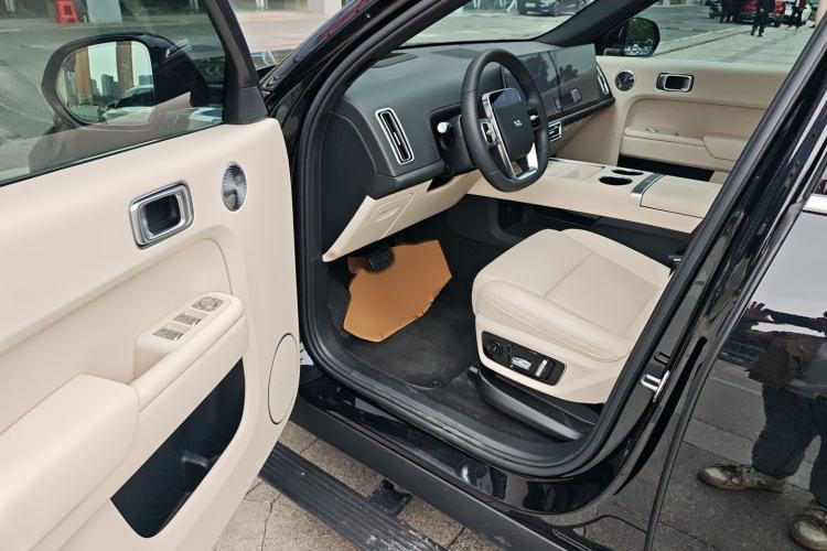 Used Li Auto L7 2025 Ultra Smart Refreshed Edition Driver Seat