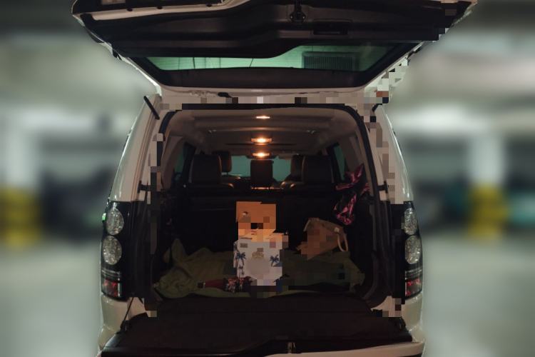 Used Land Rover Discovery 2016 3.0 SC Obsidian Black Heritage Edition SE