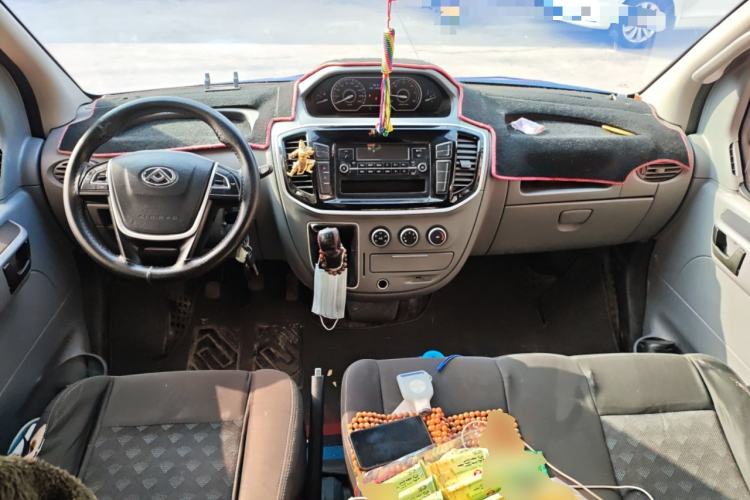 Used SAIC MAXUS Xintu V80 2018 2.5T 6-Speed Manual Aoyuntong Short Wheelbase Mid-Height 5-6 Seater