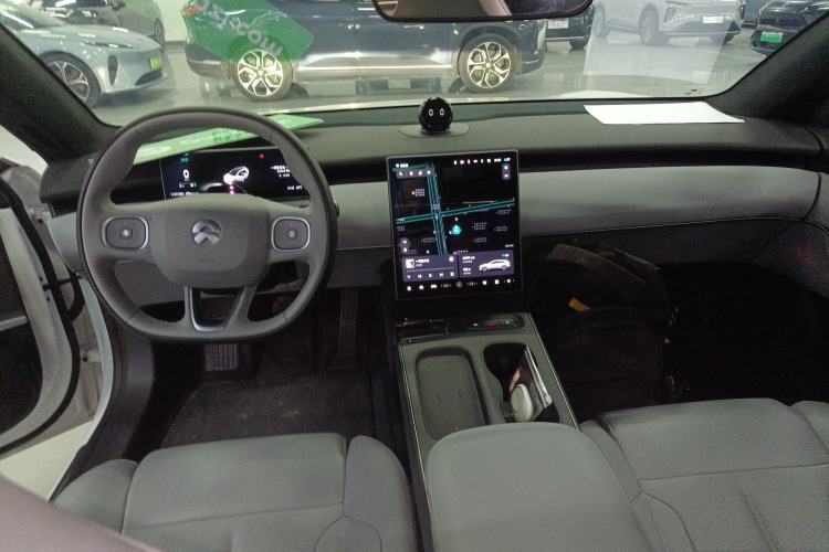 Used Nio ET5T 2024 100kWh Touring Center Console