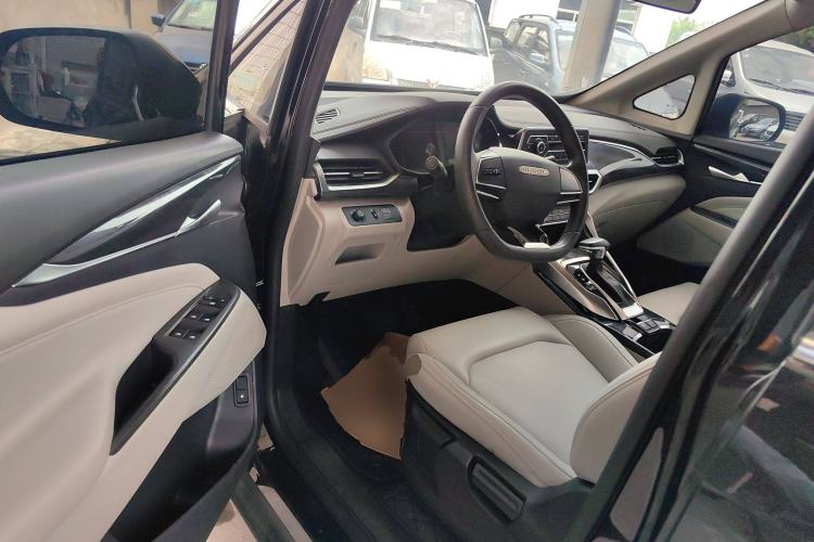 Used SAIC MAXUS G50 2022 1.5T Automatic Comfort Touring A