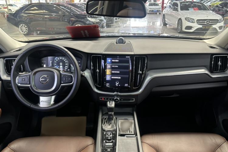 Used Volvo XC60 2020 T5 4x4 Zhiyi Luxury Edition