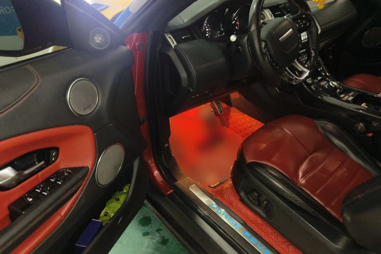 Used Land Rover Range Evoque 2018 240 PS HSE DYNAMIC Convertible Driver Seat