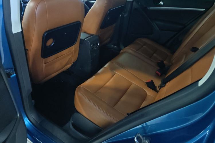 Used Volkswagen Tiguan 2016 2.0 TSI Four-Wheel Drive Standard Version Left Rear Seat