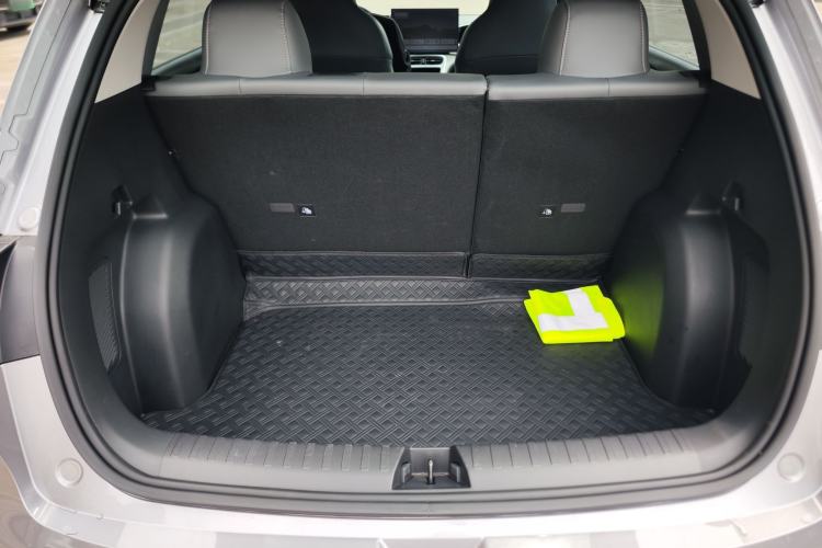 Used Geely Galaxy Geome 2026 Model 310km Dream Edition Trunk