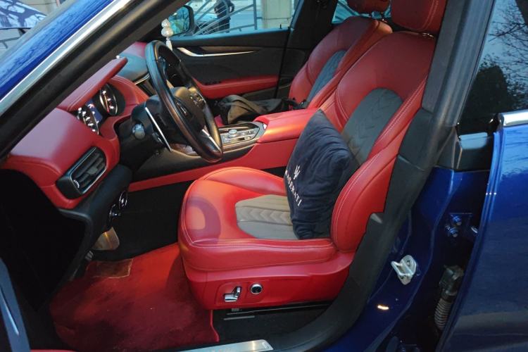 Used Maserati Levante 2021 3.0T Luxury Edition Left Front Seat