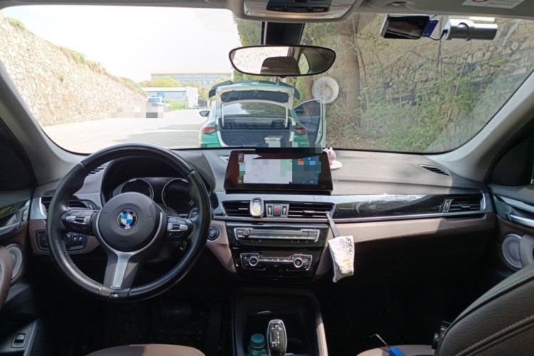 Used BMW X1 2021 sDrive25Li Leading Model Center Console