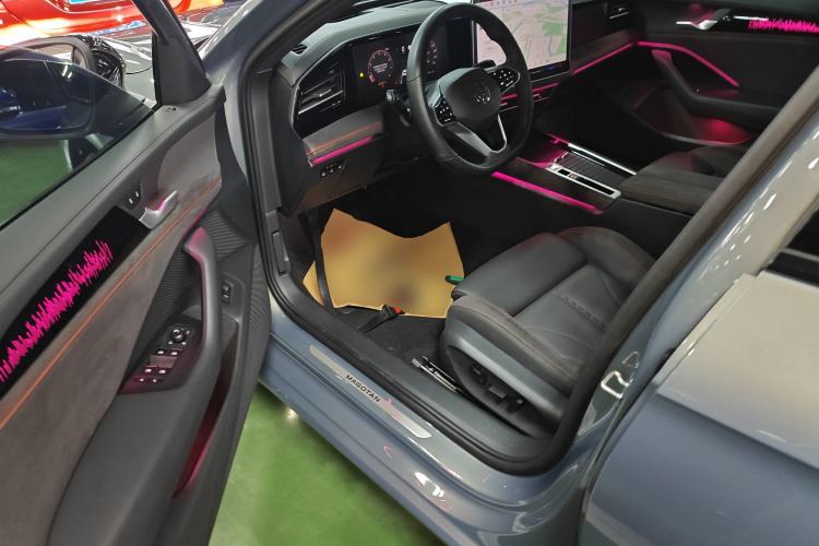 Used Volkswagen Magotan 2024 380TSI DSG Prestige Edition DaMai Package