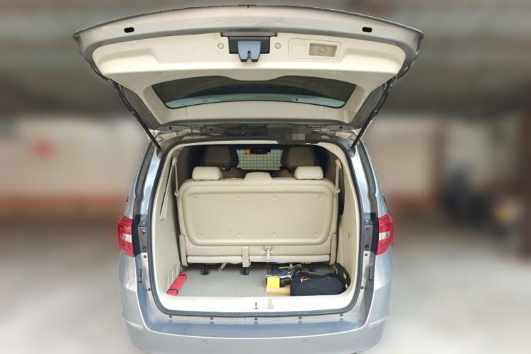 Used Buick GL8 2018 28T Luxury Model China VI Standard Trunk