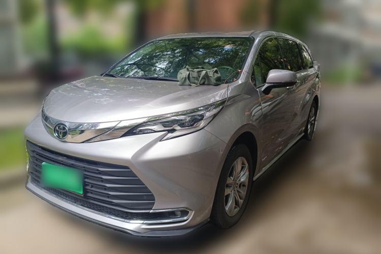 Used Toyota SIENNA 2024 2.5L Hybrid Comfort Edition