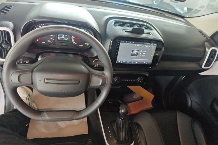 Used Roewe Clever 2021 302 km New Four-Seater Super-Efficient Version