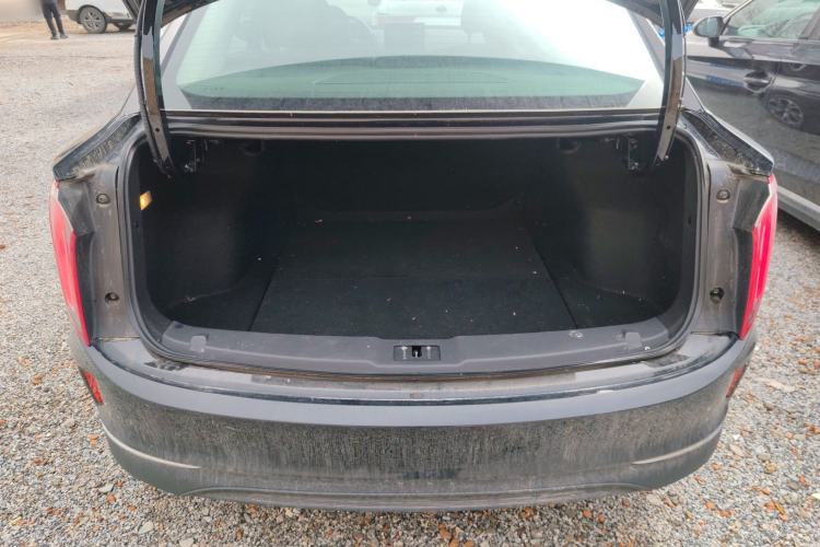 Used Hongqi E-QM5 2021 Charging Version Flagship Edition Trunk