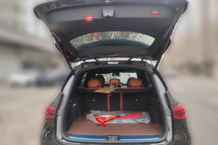 Used Mercedes-Benz GLC 2025 GLC 260 L 4MATIC Dynamic Edition