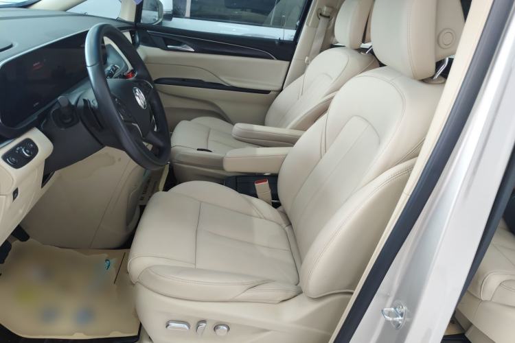 Used Buick GL8 2022 ES Landtrek 653T Luxury Edition