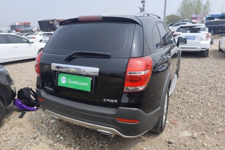 Used Chevrolet Captiva 2017 2.4L 4x4 Flagship Edition 7-Seater